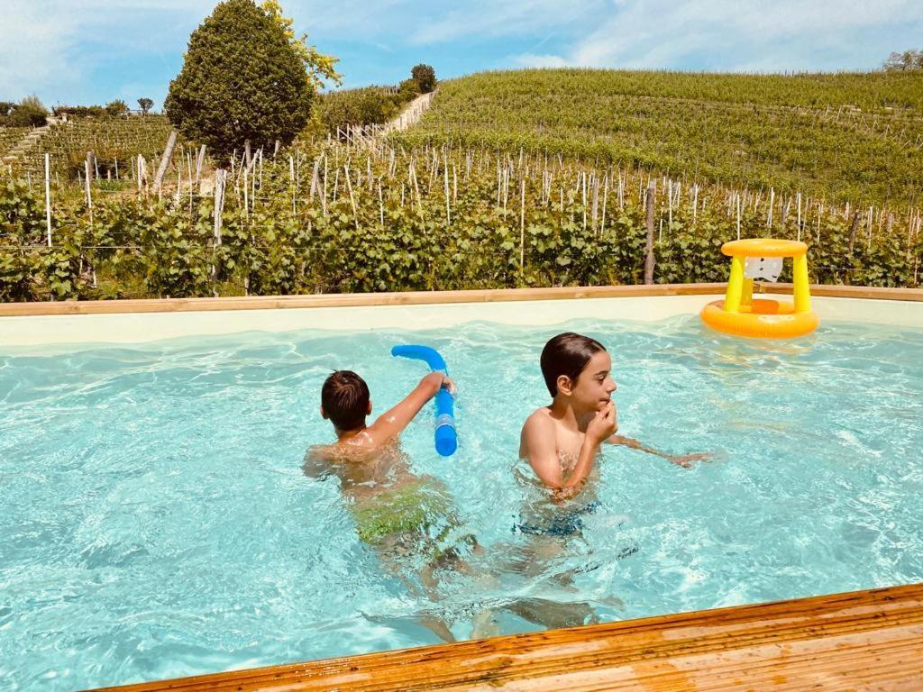 Madama Langa Country House Con Piscina Nelle Vigne Montelupo Albese Exterior photo